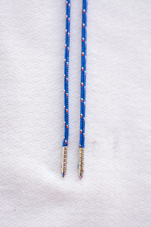 Schoenveters rond - blauw met rode stipjes