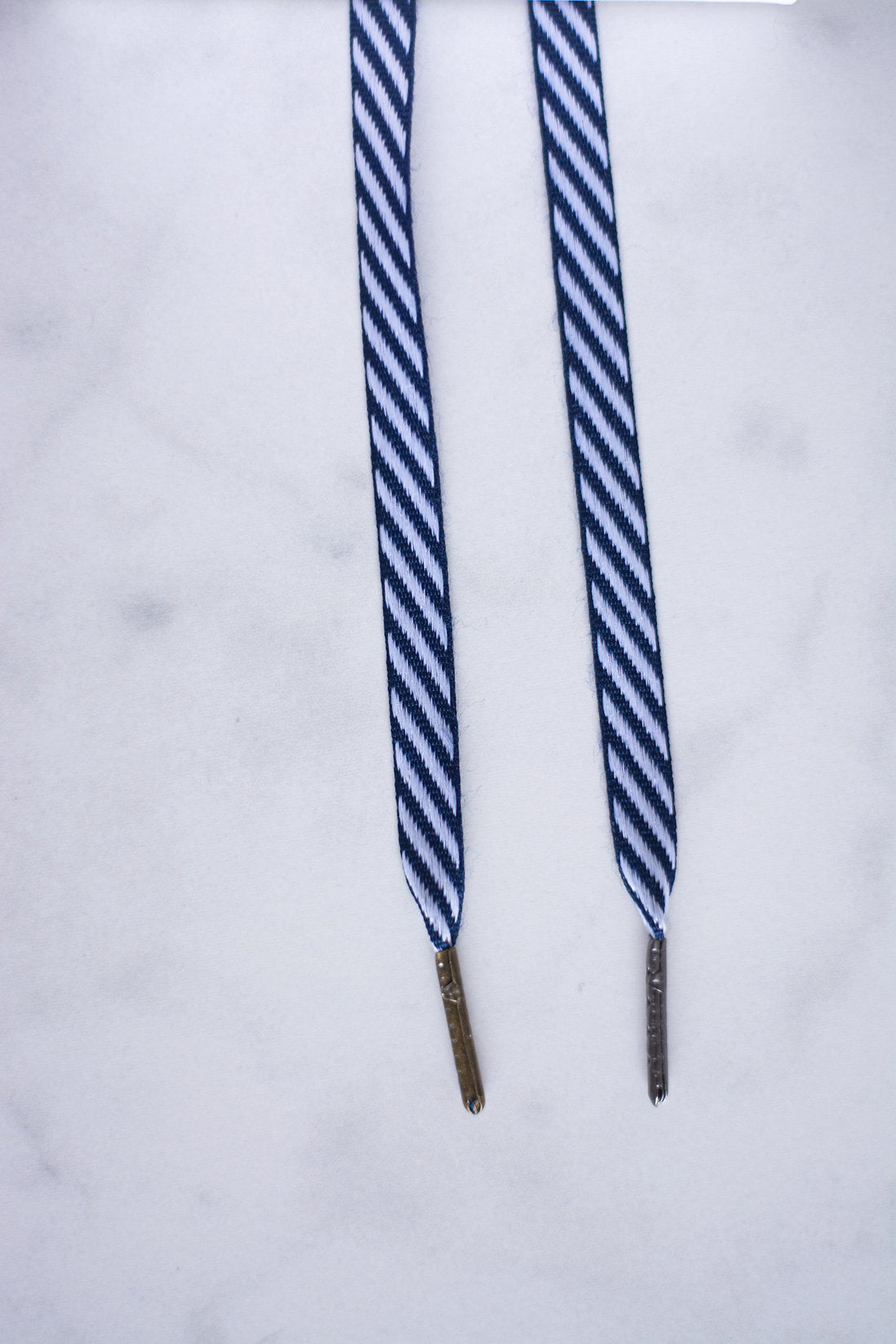 Zebra Shadow - zwart-wit gestreepte veters