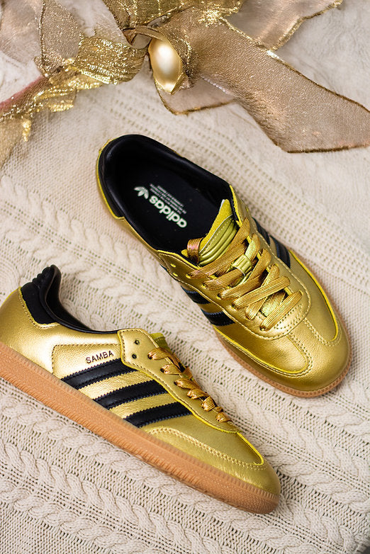 Golden Hour Luxe – platte veters in glanzend goud