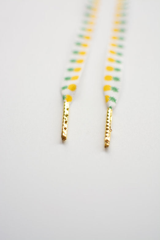 Schoenveters plat - wit met ananassen