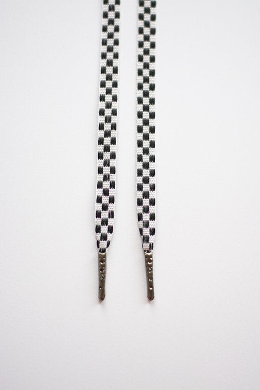 Schoenveters plat - zwart wit geblokt