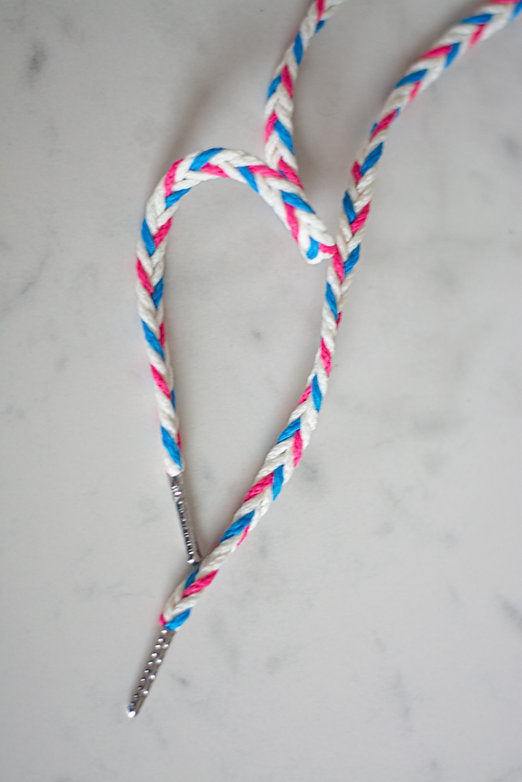 Cotton Candy Braid – gevlochten veters wit met blauw en roze