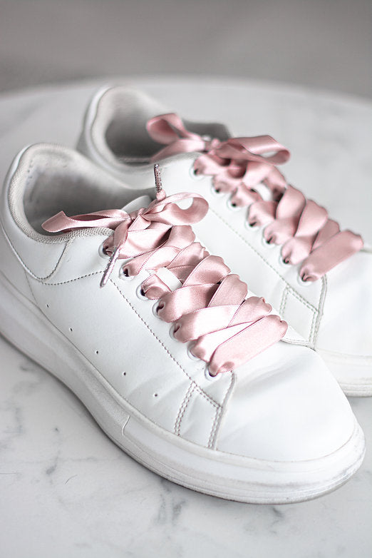 Dusty Rose Luxe – Satijnen veters oudroze
