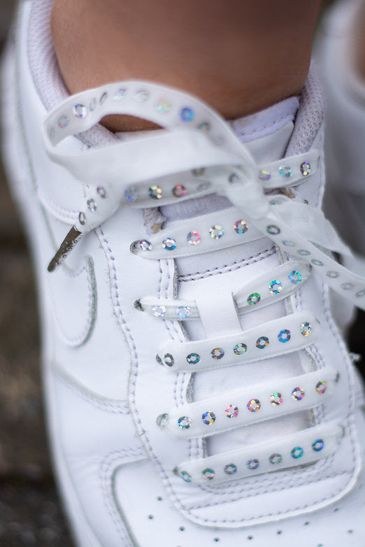 Stardust White – platte veters met pailletten