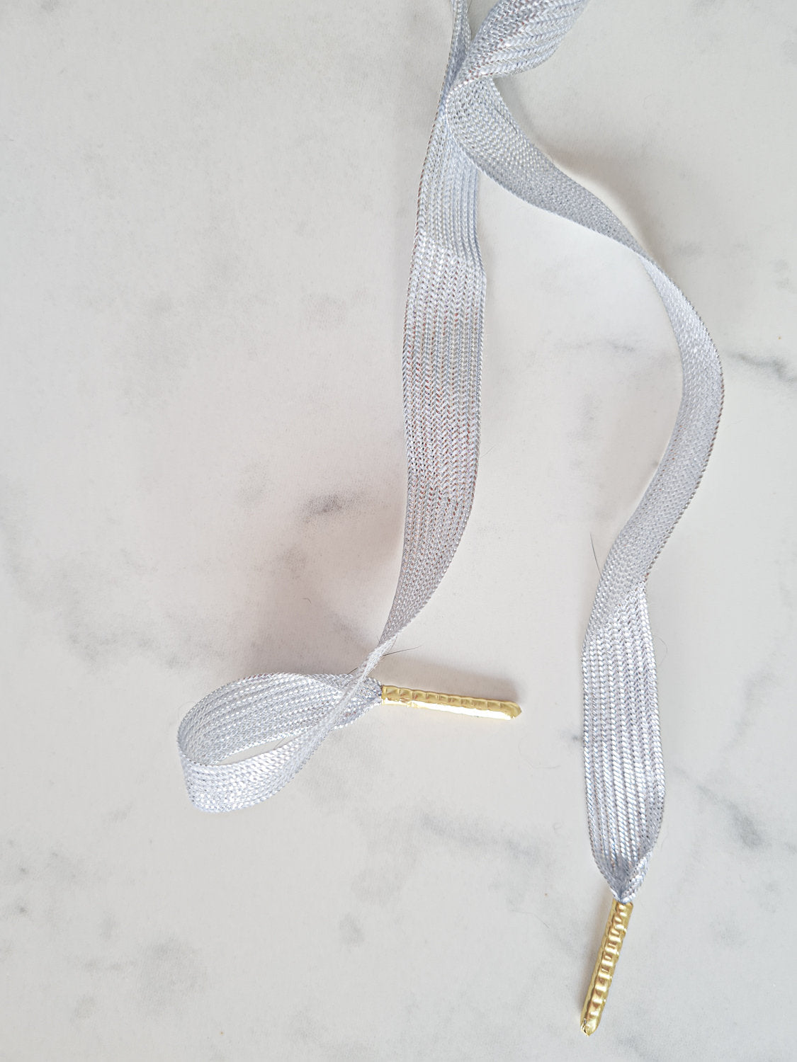 Schoenveters plat zilver glanzend