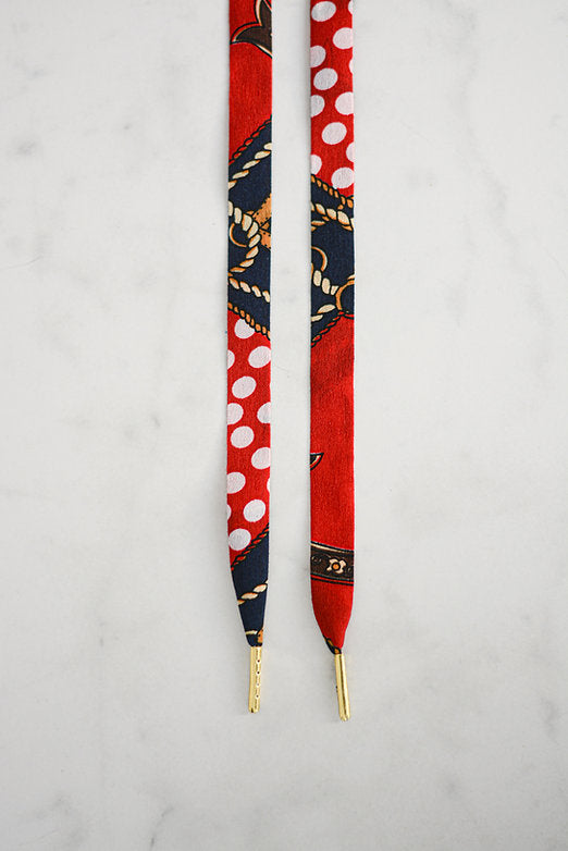 Red scarf - Rode platte schoenveters met sjaalprint