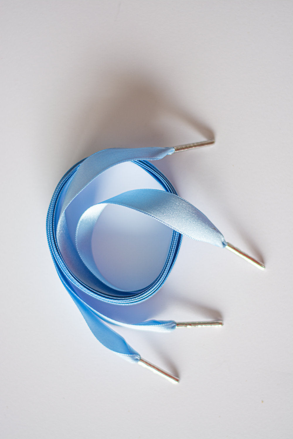 Schoenveters plat satijn luxe - ijs blauw breed