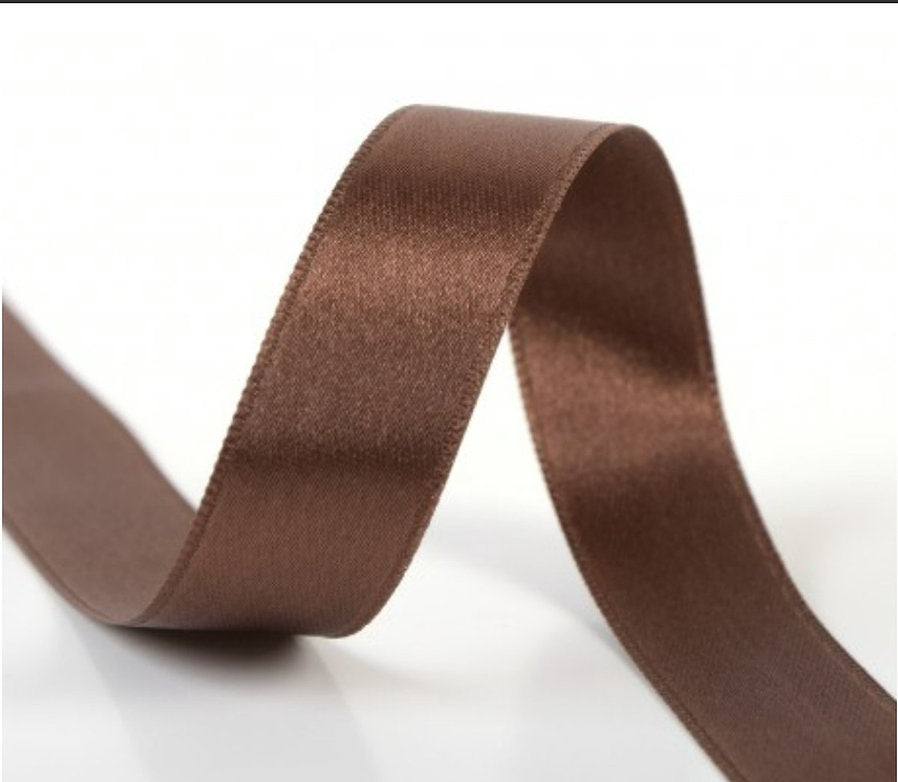 Cocoa Chic – platte satijnen veters bruin