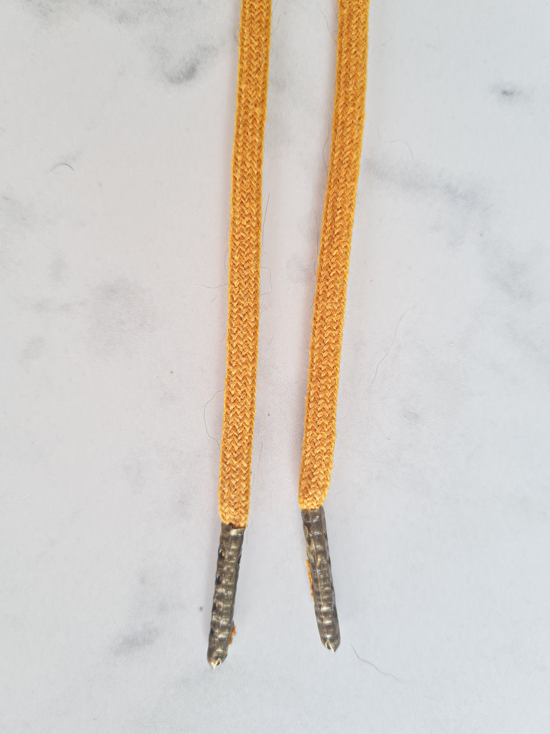 Schoenveters uni rond mosterd geel