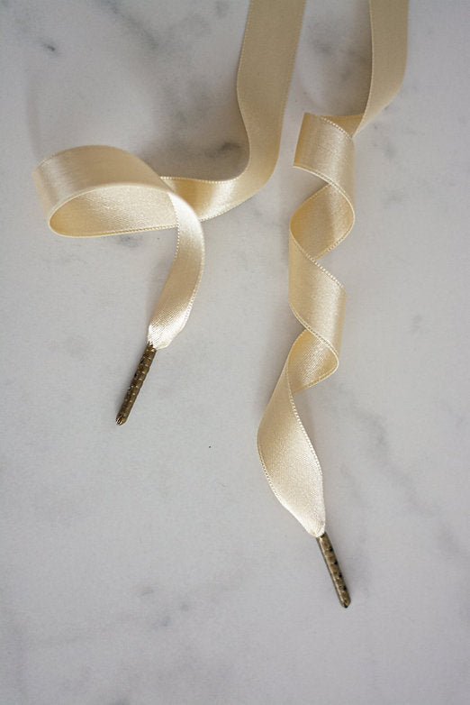 Schoenveters plat satijn luxe - linnen beige breed