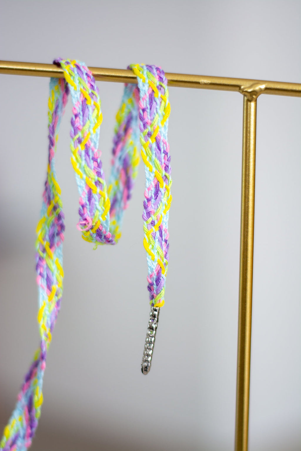 Rainbow Braid - platte geweven veters met verschillende kleuren