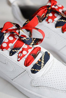 Red scarf - Rode platte schoenveters met sjaalprint