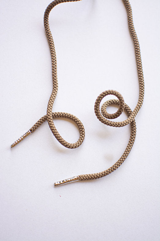 Schoenveters rond koord taupe