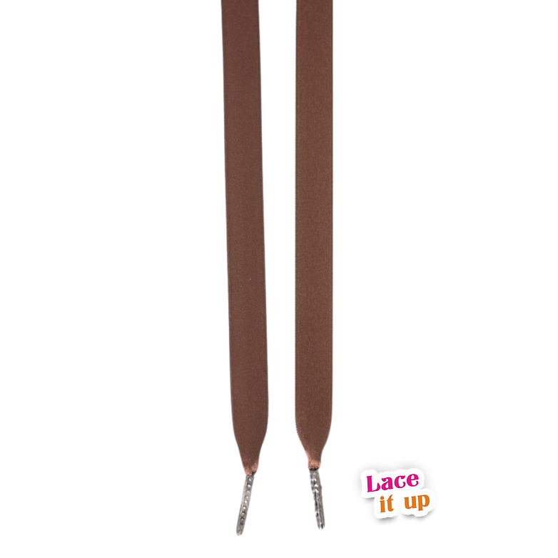 Cocoa Chic – platte satijnen veters bruin