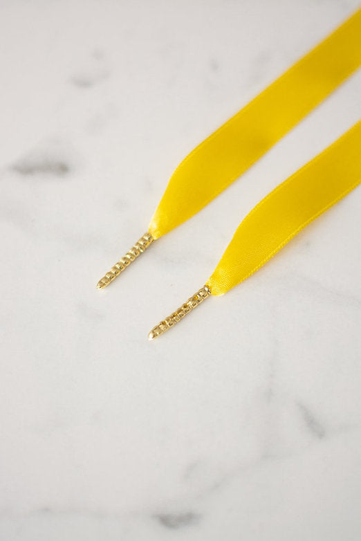 Schoenveters plat satijn luxe - geel breed