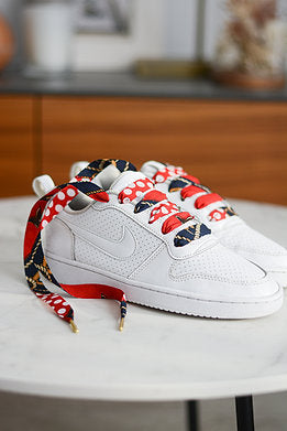 Red scarf - Rode platte schoenveters met sjaalprint