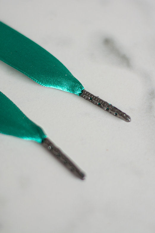 Schoenveters plat satijn luxe - groen breed