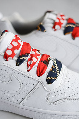 Red scarf - Rode platte schoenveters met sjaalprint