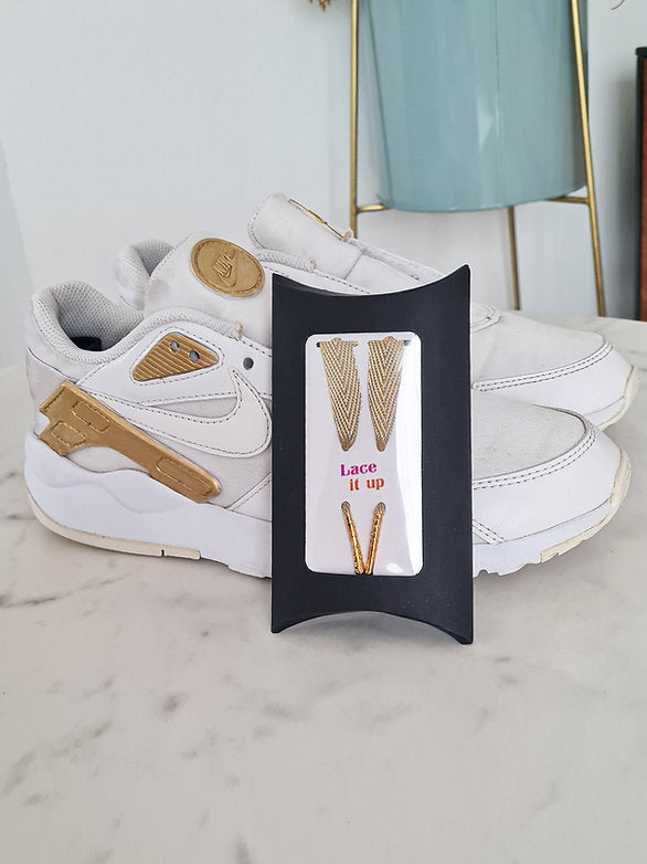 Gold Rush – metallic sneaker-veters in goud