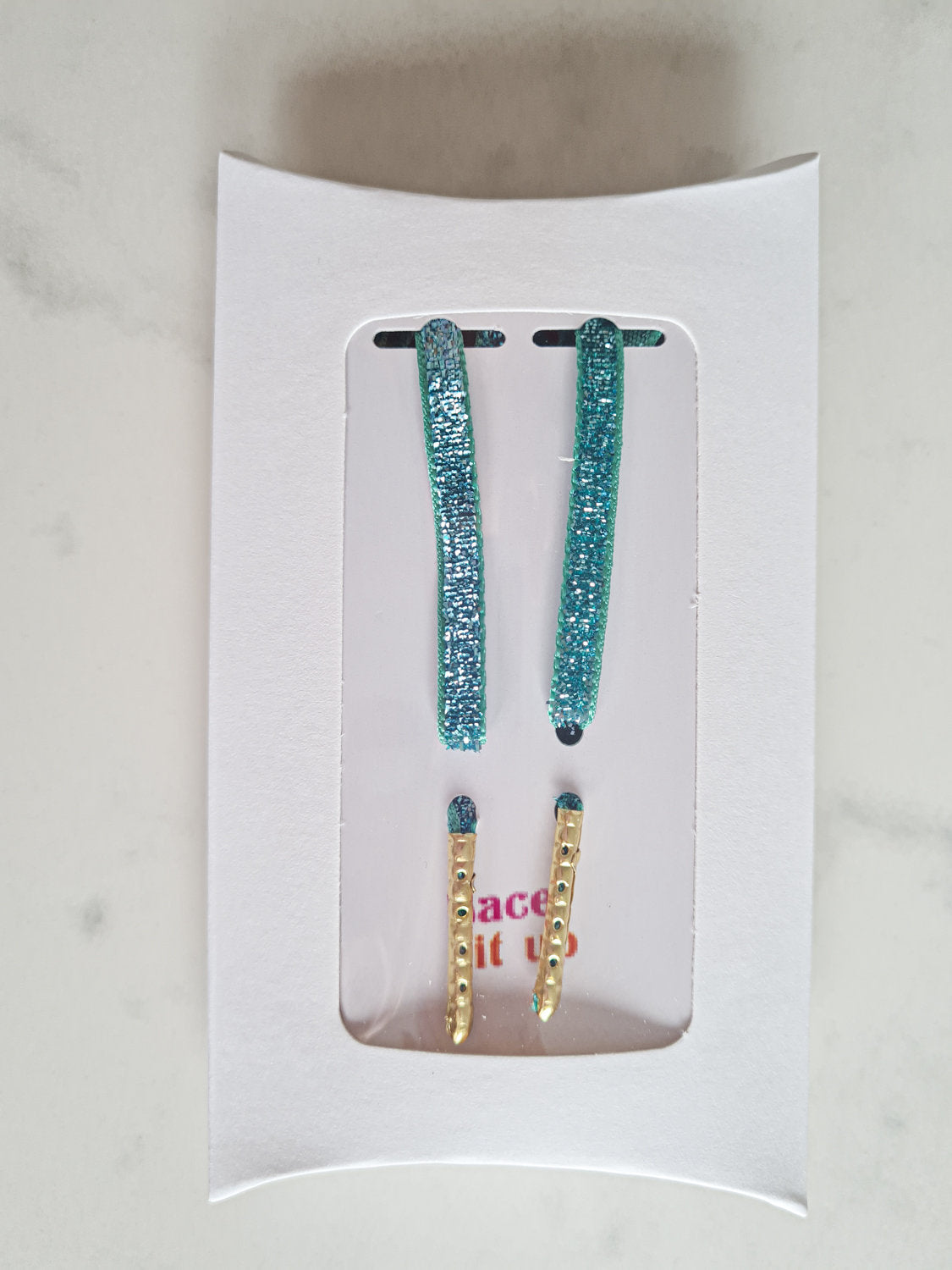 Schoenveters plat fijn fluweel glitter turquoise